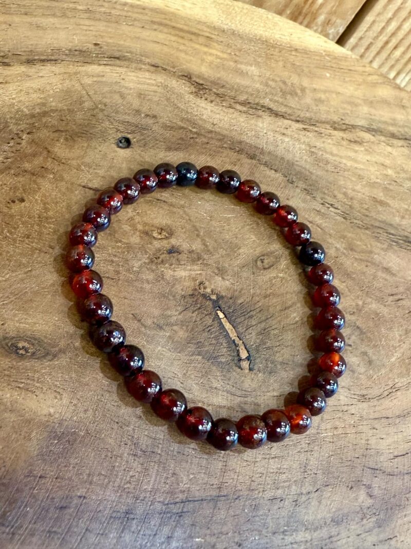 Bracelet en Grenat 6mm