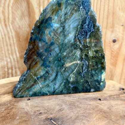 Forme libre semi brute en Labradorite