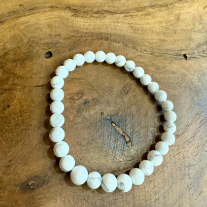 Bracelet en Howlite 6mm